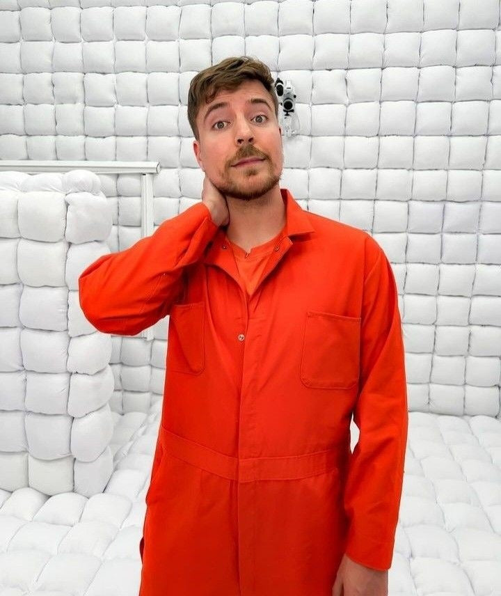 Frazada Mr Beast Traje Naranja Liso