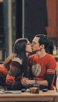 Frazada Tbbt Sheldon Y Amy Besandose Liso